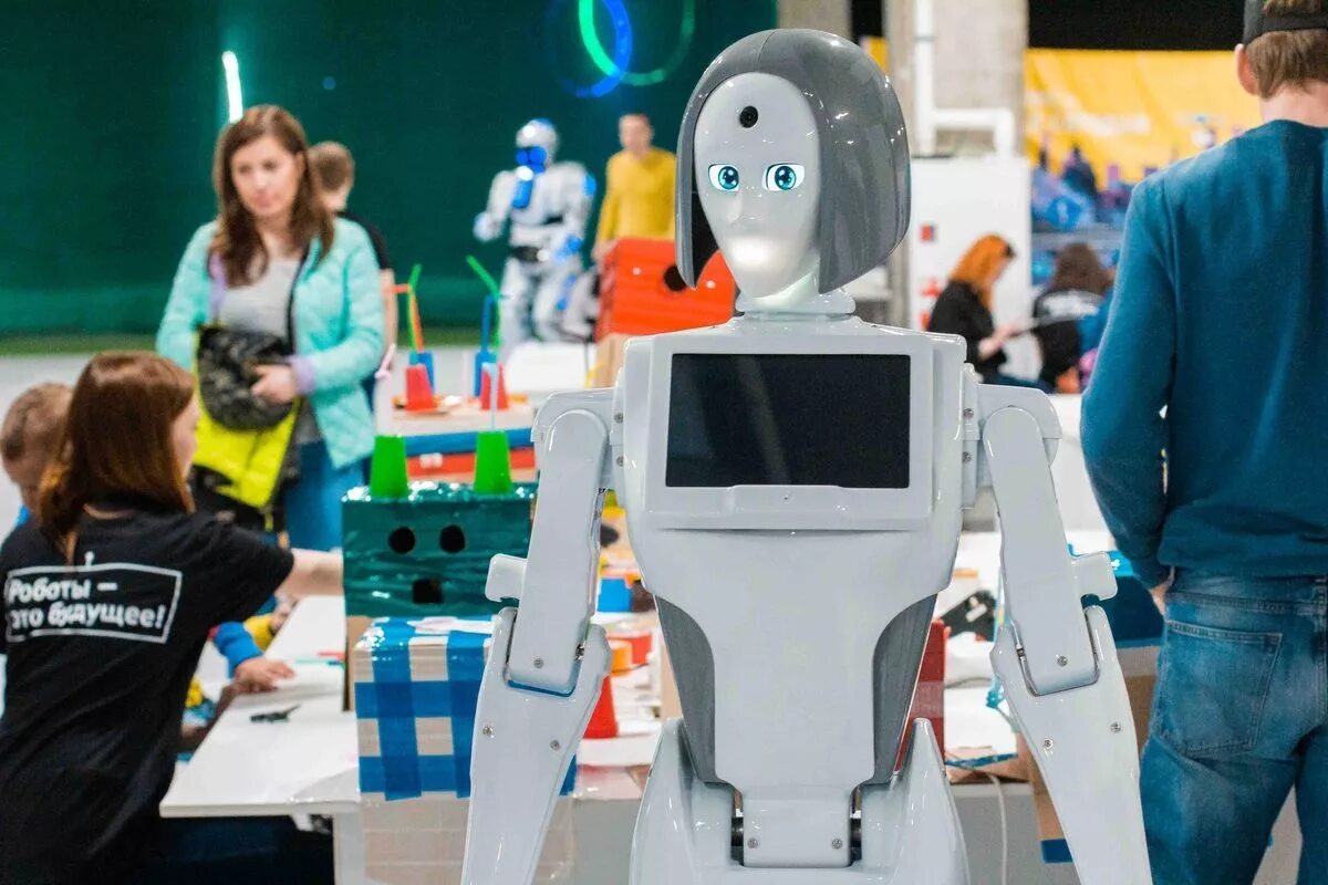Открытый мир роботом. Выставка роботов в Петрозаводске в Лотос Плазе. Выставка робототехники. Выставка роботов. Развлекательные роботы.