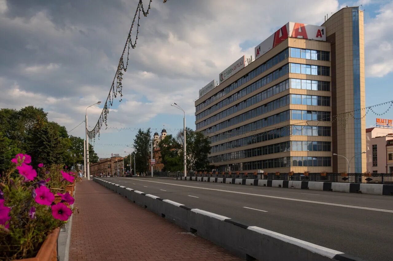 площадь свободы 17. площадь свободы 17. агу барнаул здание. рестораны на пл свободы. площадь свободы 17 минск.