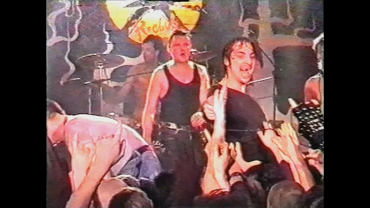 Король и шут шар. Король и шут лужники 2002. король и шут концерт в лужниках 2002. король и шут лужники 2012 концерт. король и шут последний концерт.