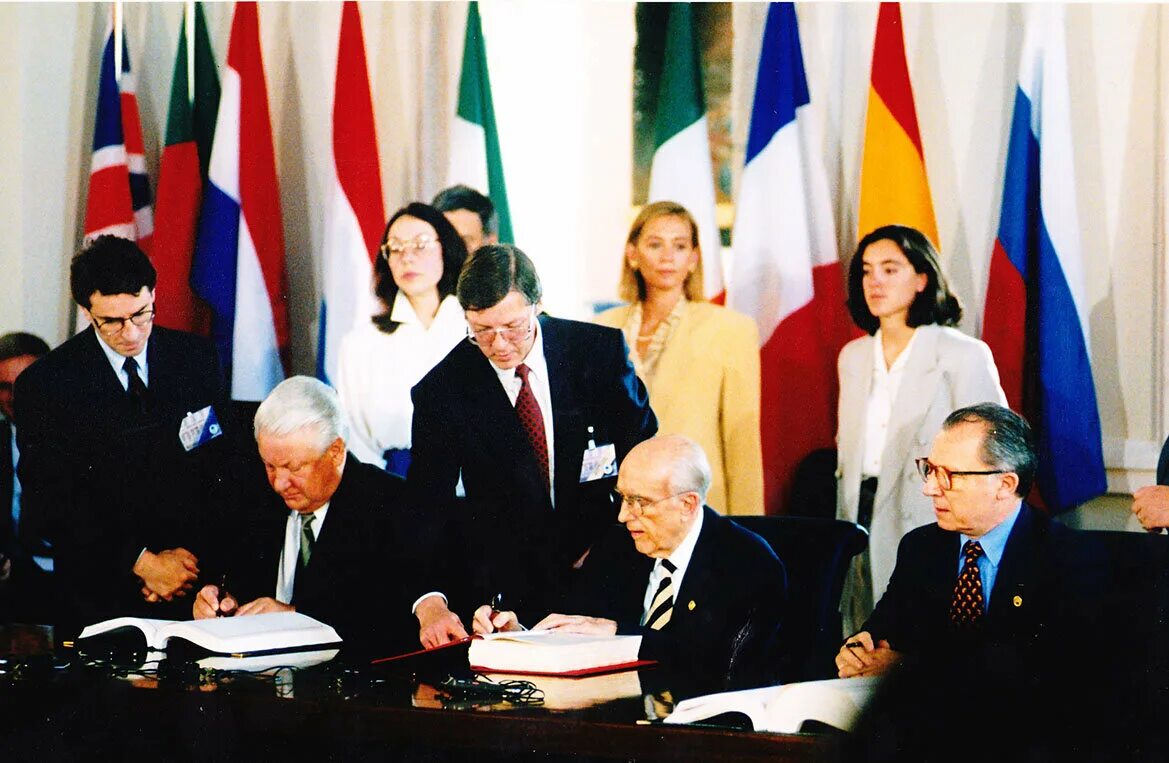 Соглашение 1994 Россия ЕС. Соглашение о партнерстве и сотрудничестве между ЕС И Россией 1997. Международное сотрудничество. Соглашение о партнерстве и сотрудничестве 1994.