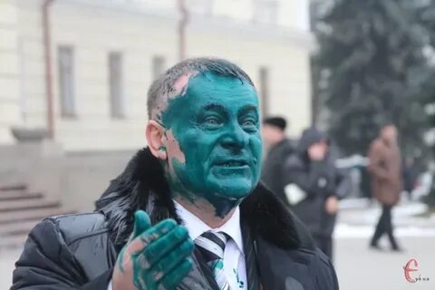 Бюллетени залили зеленкой