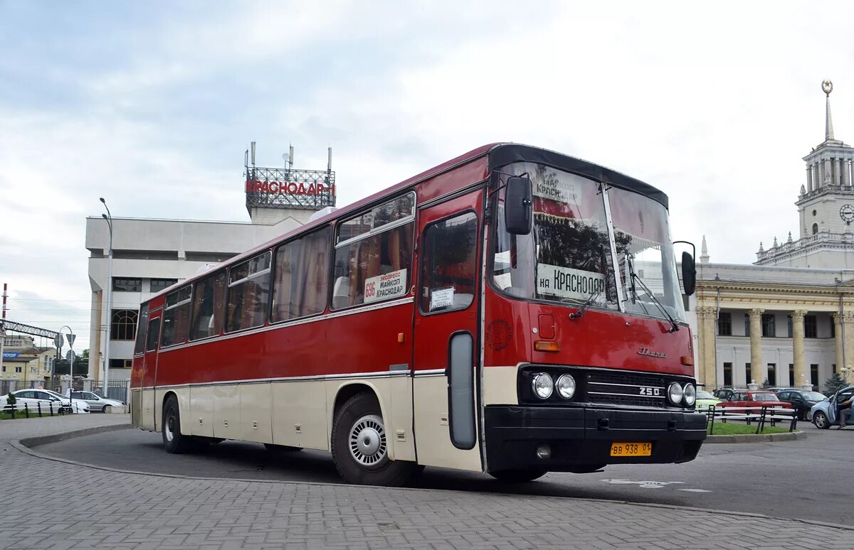 Краснодар майкоп автобус автовокзал. Икарус 250. Ikarus 250. Икарус 250.59. Икарус 250 Краснодар.