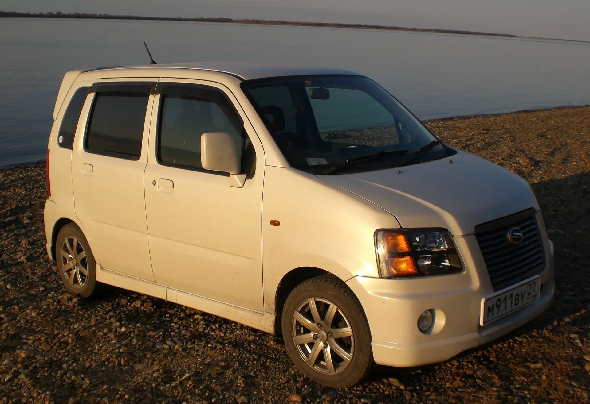 Wagon solio. Suzuki Solio. Suzuki Solio (Сузуки Солио). Suzuki Solio 3. Сузуки Солио 2008.