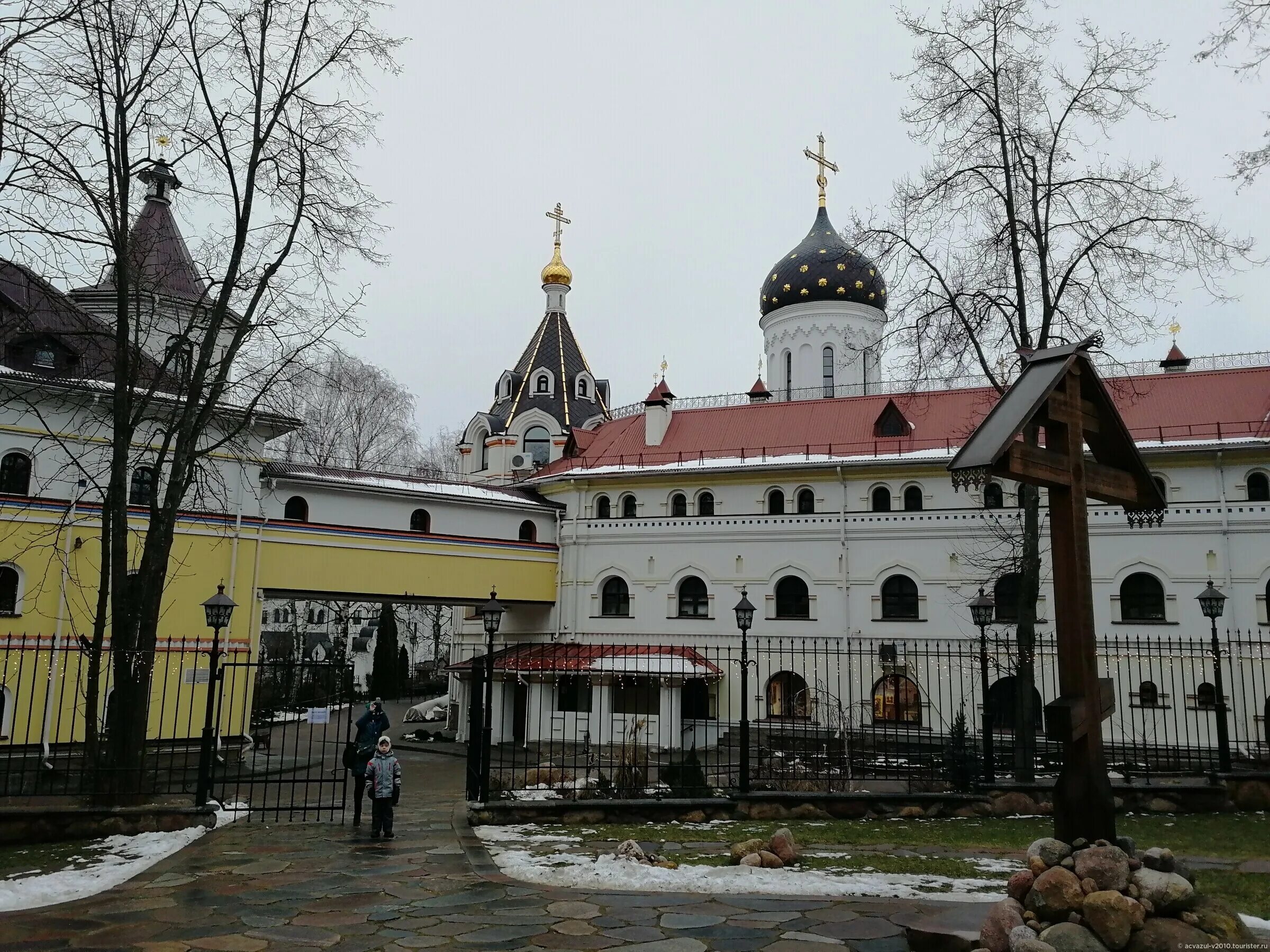 Свято елизаветинский минск. Свято-Елисаветинский монастырь Минск. Храмы Елизаветинского монастыря Минск. Елисаветинский монастырь Минск Державный храм. Свято-Елисаветинский монастырь Калининград.