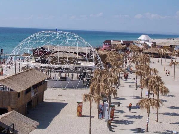 Temporarily closed: Leo Grand, hotel, Autonomous Republic of Crimea, Sakskyi rai