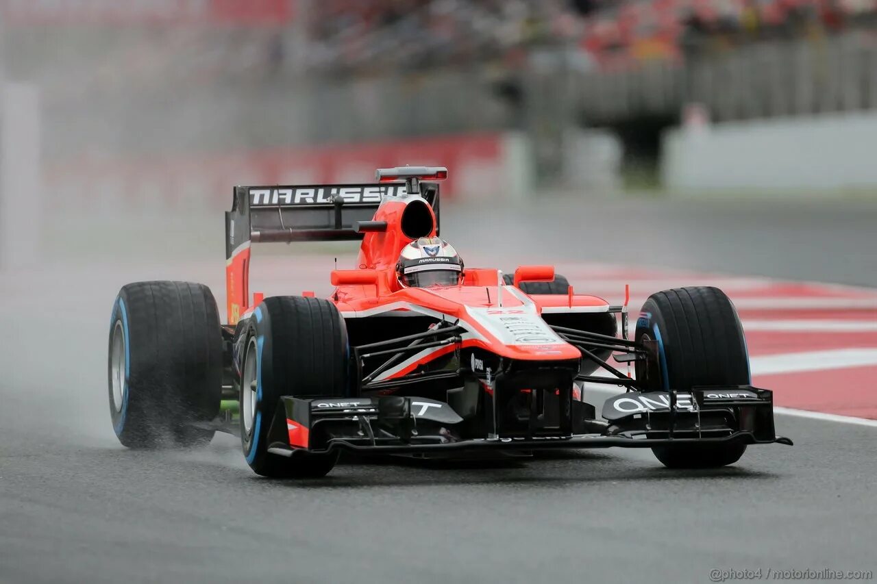 Marussia f1 2014. Заубер ф1 2013. Заубер Мерседес ф1. Ф1 Заубер сверху.