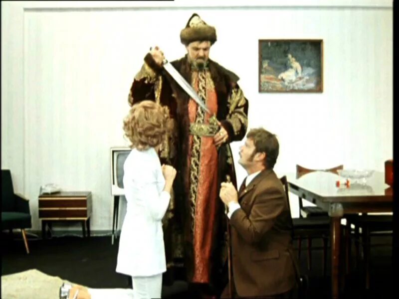 давид и анхус. на коленях перед царем. царь давид библейские цари. артур и гвиневра мерлин. царь иван васильевич фильм.