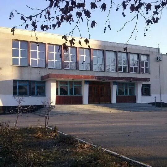 Сайт гимназия 5 севастополь. Гимназия номер 5 севастополь. Севастополь гимназия номер 10. Гимназия номер 5 севастополь. Школа 5 севастополь.