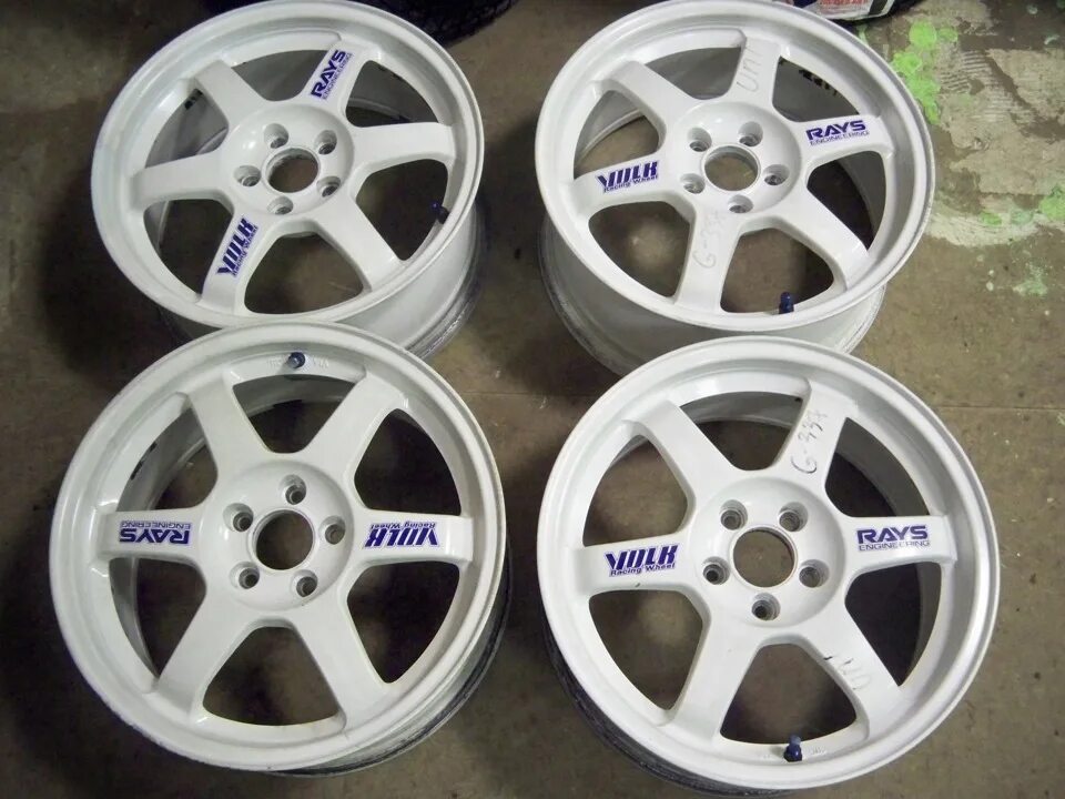 Диски rays volk racing te37. Диски rays te37. Rays volk racing te37. Rays машина. Rays volk racing te37.