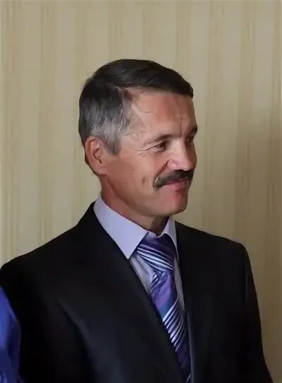 Уразметьево татарстан. Деревенские усы. Мирхайдаров бирск. Родник в муслюмовском районе. Деревня бздюли.