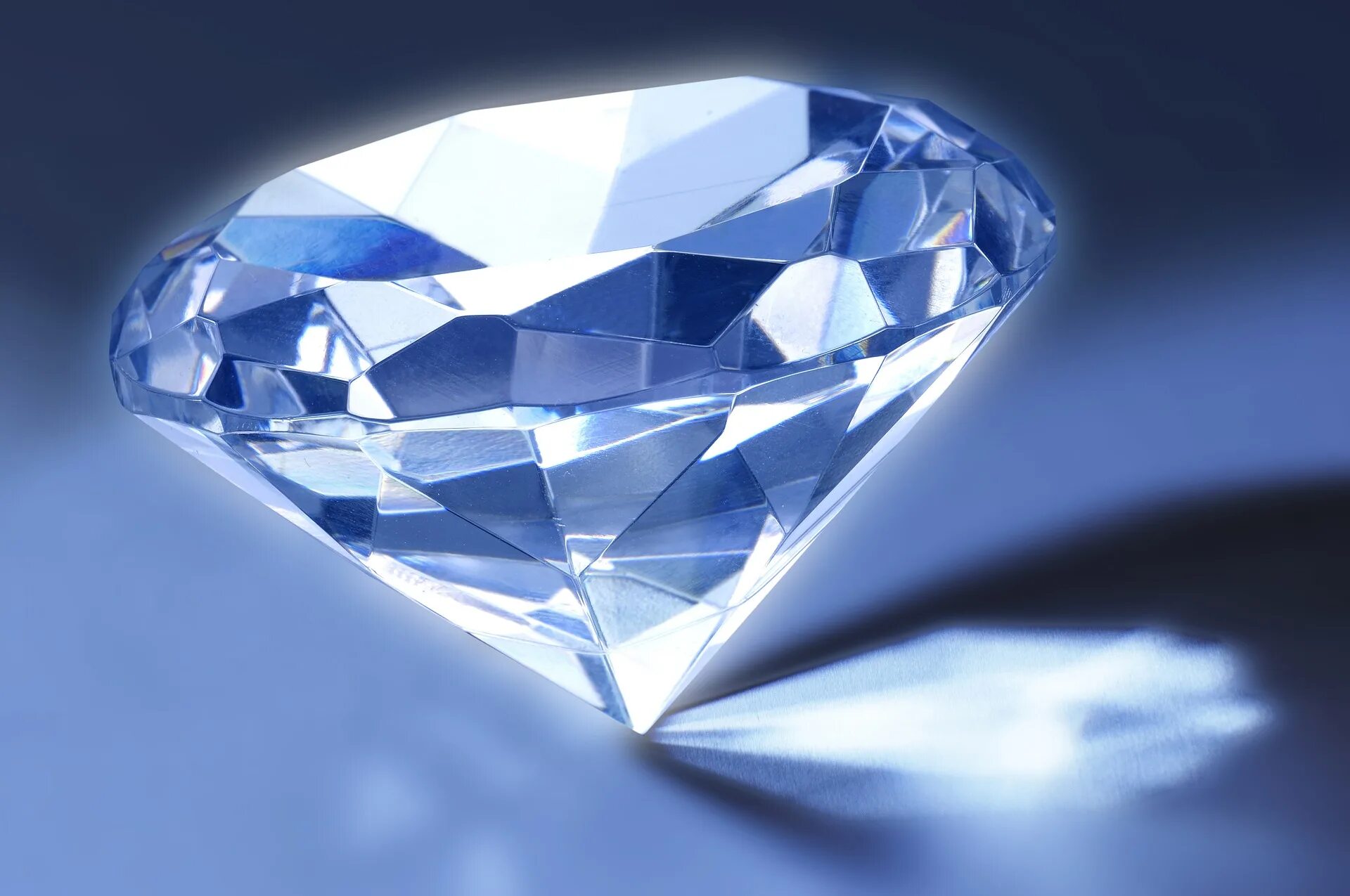 Diamond crystal. Кристал диамонд. Даймонд (диамонд) / Diamond.