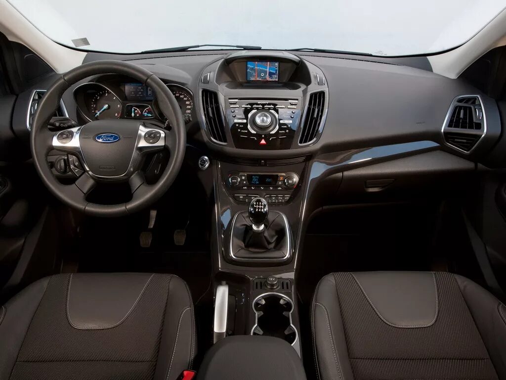 Форд Куга 2 2013. Ford Kuga 2 салон. Форд Куга 2014 салон. Форд Куга 1 салон.
