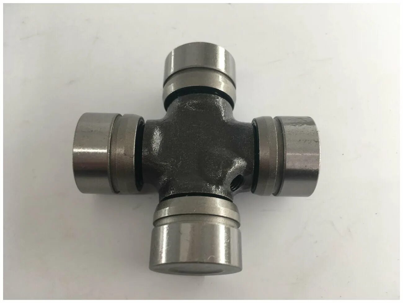 крестовины кардана jcb 535. крестовина переднего карданного вала мерседес w221. крестовина кардана ниссан патфайндер r51 заднего. крестовина переднего. крестовина кардана brp.