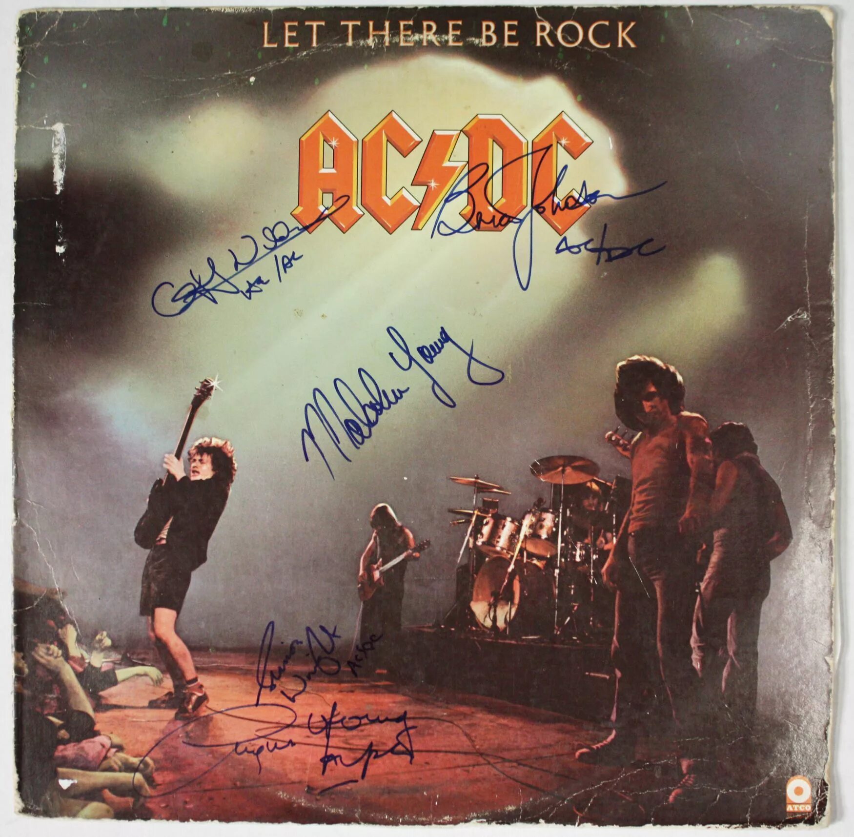 Ac dc let. Группа AC/DC 1977. Обложки альбомов группы АС ДС. Let there be Rock AC/DC альбом. AC/DC обложки дисков.