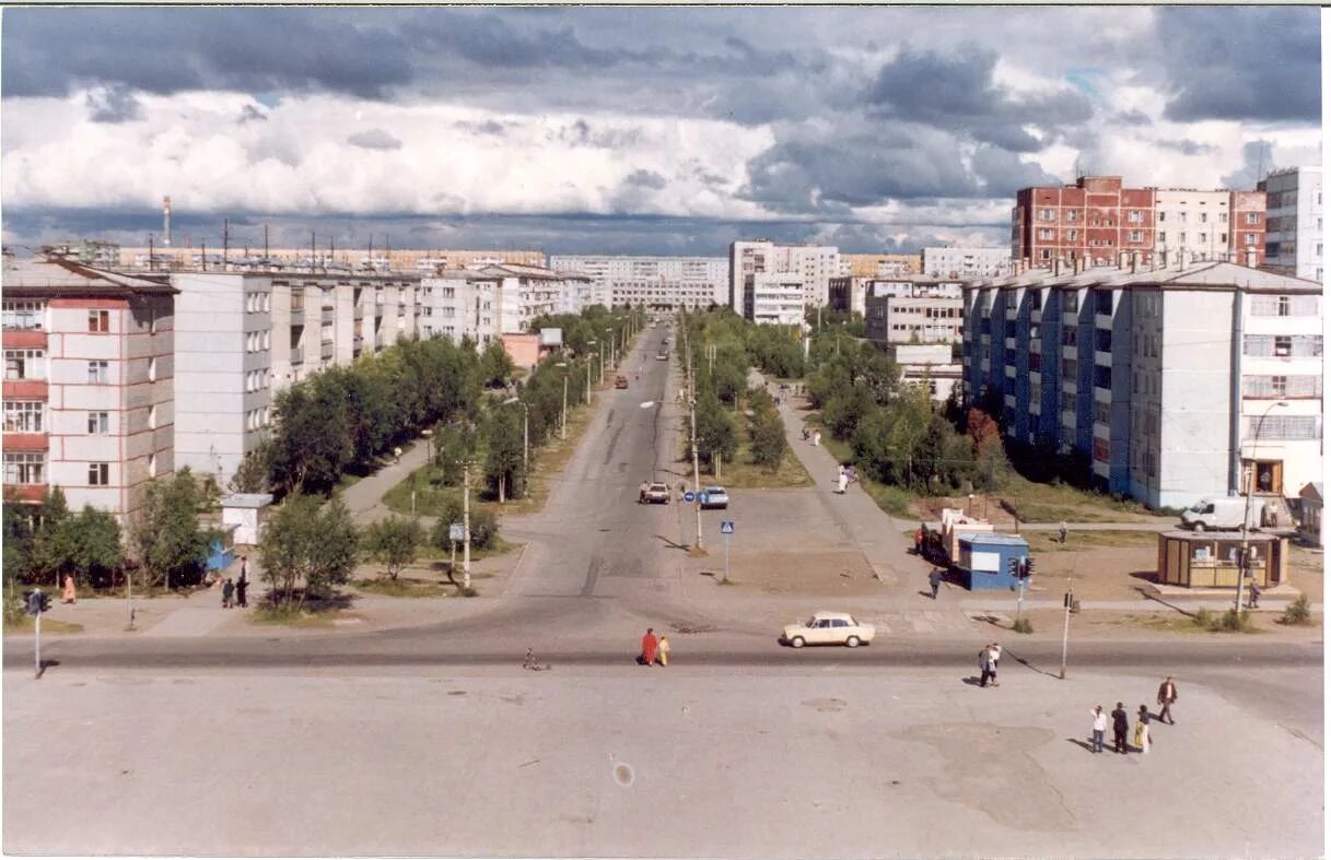 Телефоны г печора. Усинск Коми. Усинск 90-е. Усинск в 2000 году. Усинск 1975.