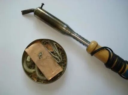 Паяльник олово и канифоль
