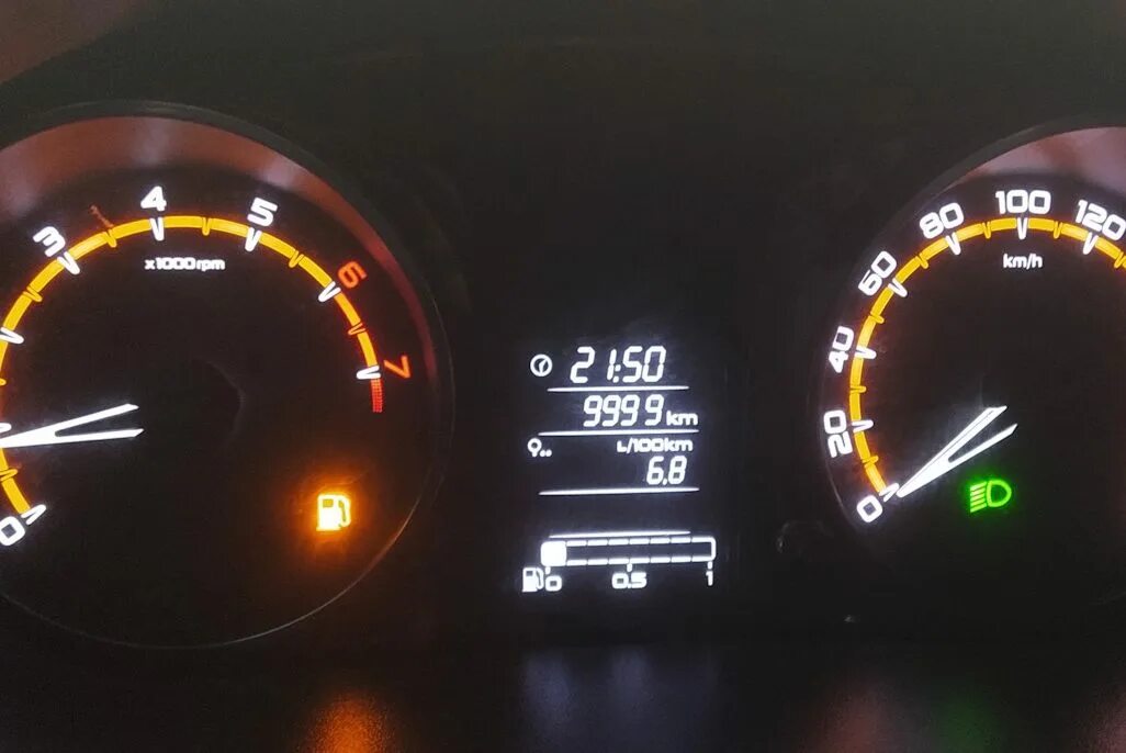 Монитор на гранту 2015. Как отключить спидометр на гранте 8 клапанной. Гранта отключается спидометр. Гранта отключается спидометр. Спидометр на калине.