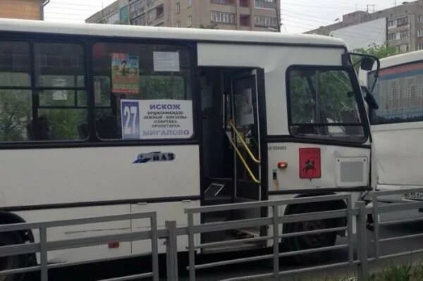 Автобус 2м. Автобус 2м