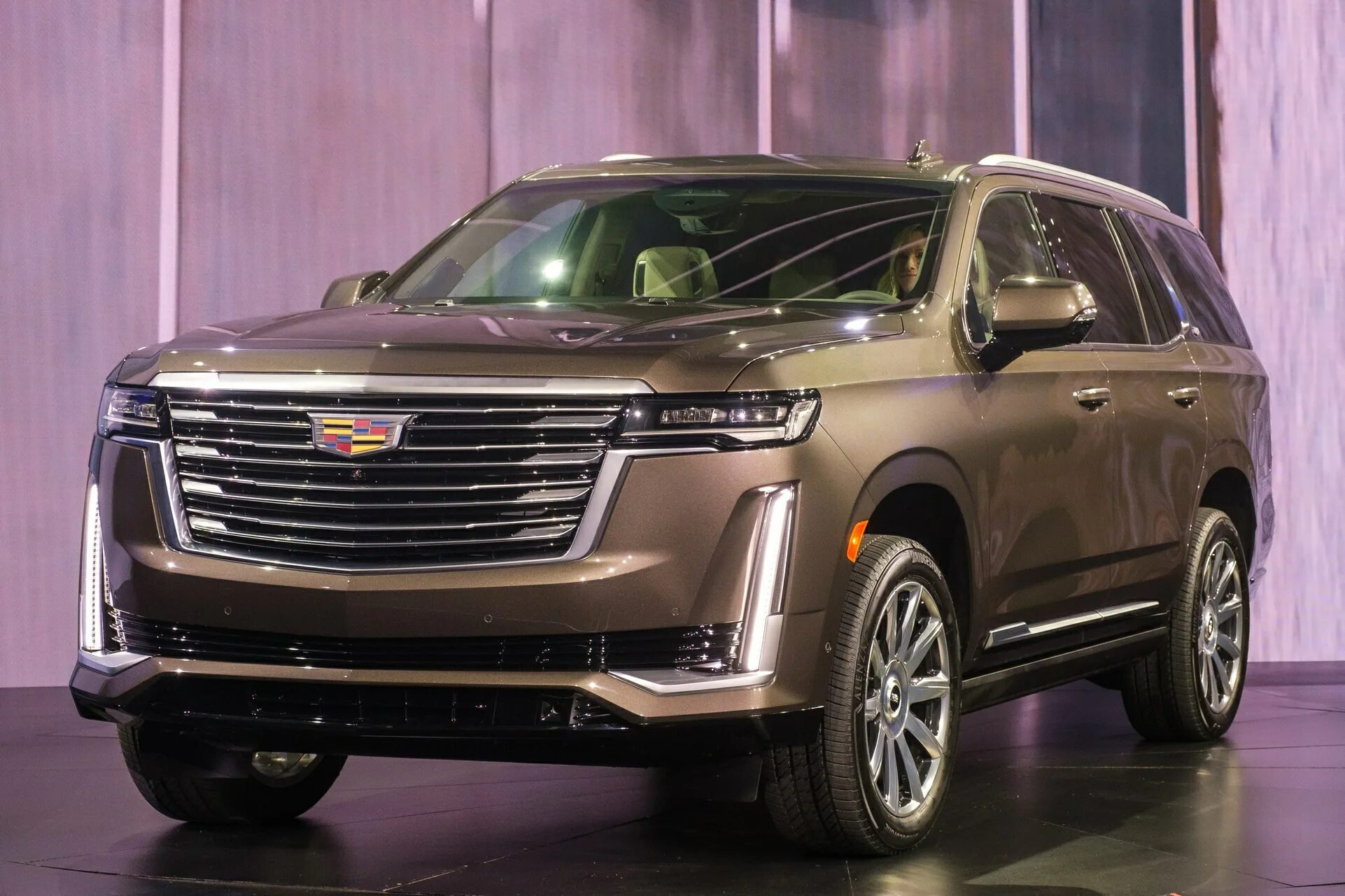 Cadillac Escalade 2021. Новый Cadillac Escalade 2021. Новый внедорожник Кадиллак 2021. Кадиллак Эскалейд 2022. Новинка 2020 2021