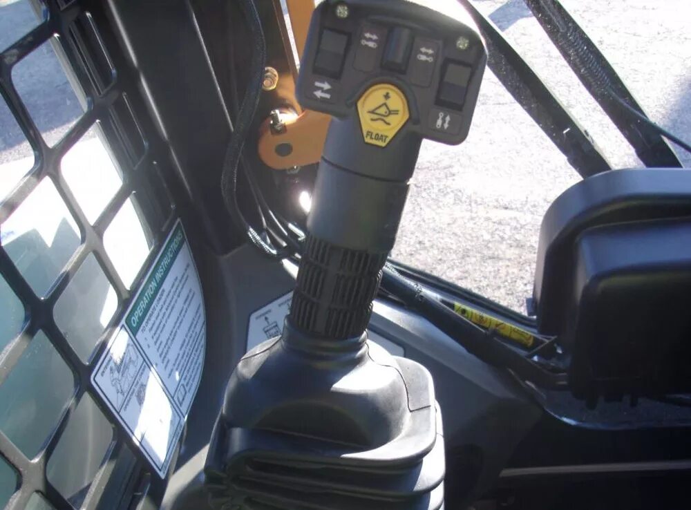 Управление bobcat. Рычаг управления bobcat s530. рычаг управления на бобкэт 130 6680419. рычаги управления бобкэт s300. управление бобкэт s530.