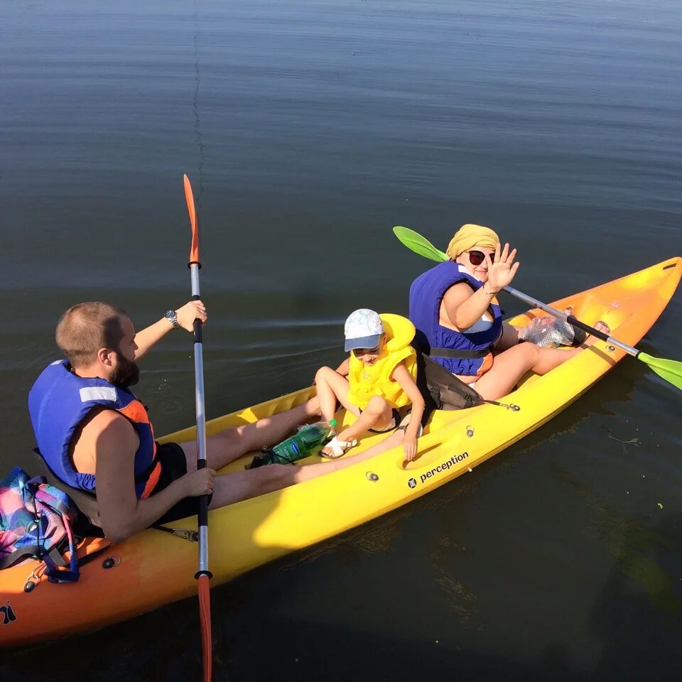 прокат байдарок. байдарка муссон двухместная. байдарка туристическая таймень 2. каяк прогулочный. прокат байдарок в омске.