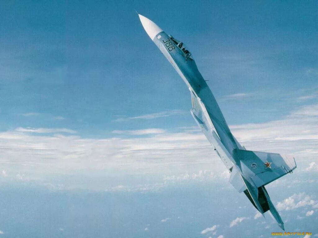 Самолет взлетел вверх. Самолет су 27. су-27 ввс россии. самолёт су-27 фото. су 27 взлет.
