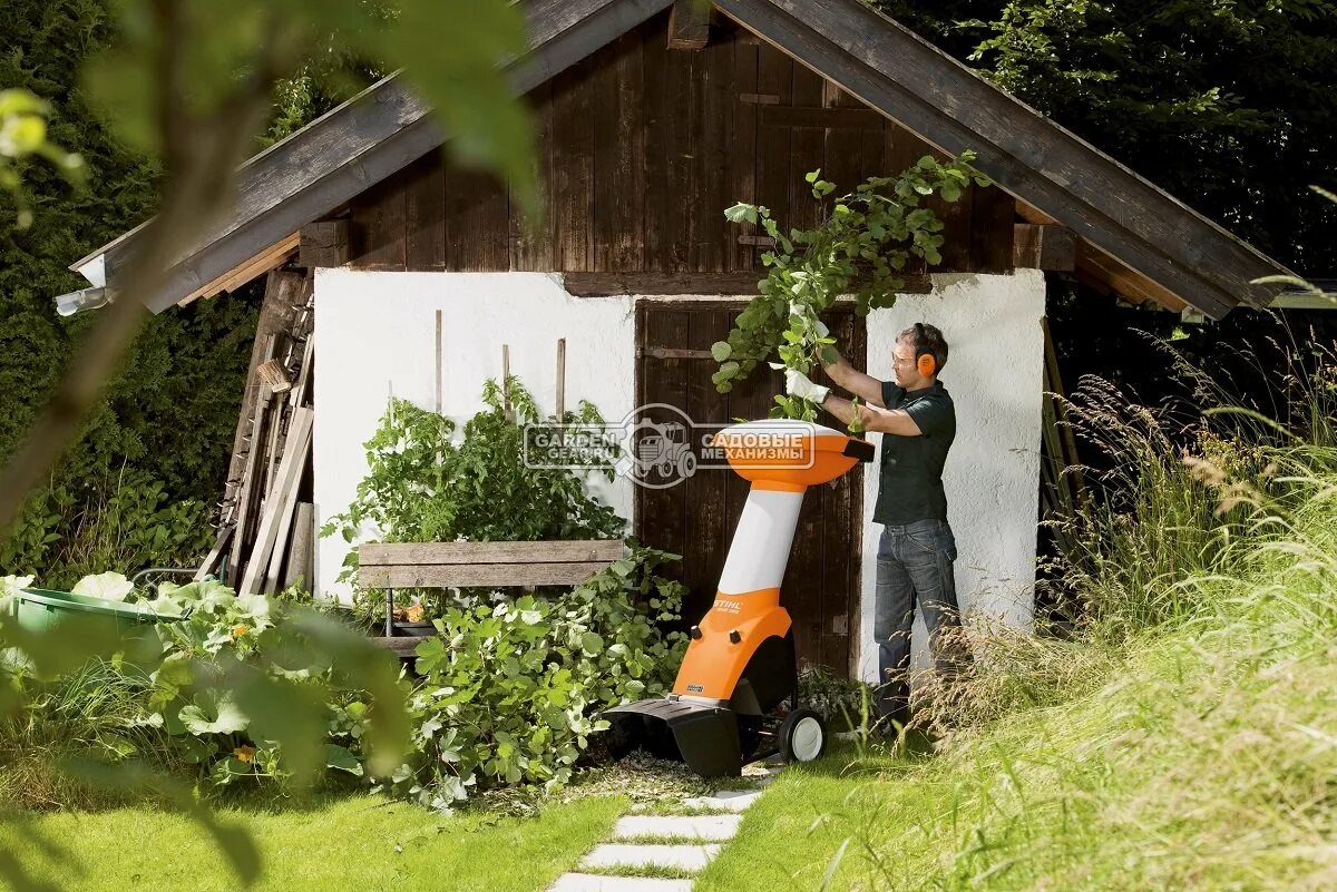 Измельчитель садовый электрический какой выбрать. Stihl ghe 150. Shtil измельчитель веток. Stihl ghe 250. Stihl измельчитель ghe 150.