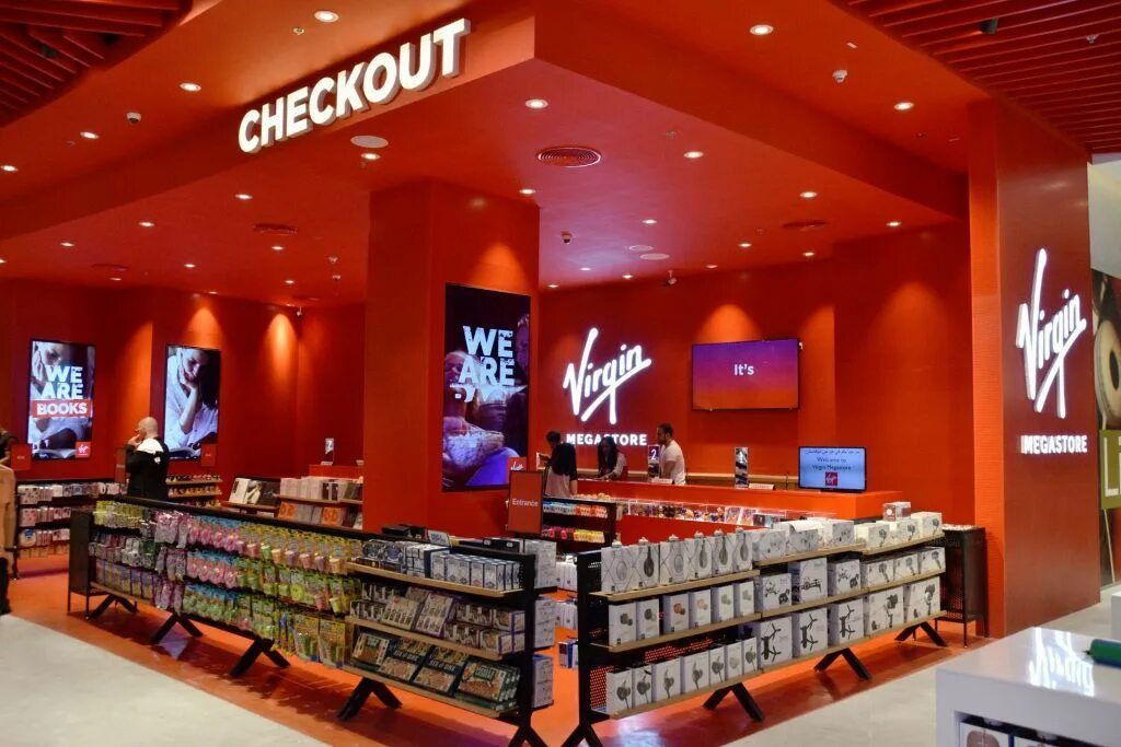 Магазин рибок в эмирейтс молл. Virgin магазин. Virgin store. Мегасторе. Магазин virgin в дубае.