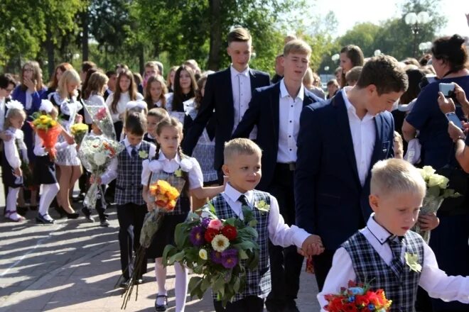 Московская СОШ Тюменский район. Поселок Московский школа. Московская школа Тюмень. Московская школа Тюмень Московский поселок.