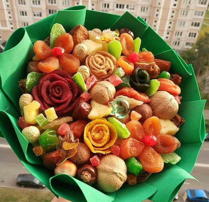 Сухофрукты букеты минск. Вкусный букет. Букет из сухофруктов. Букет из сухофруктов оригинальные. Букет из сухофруктов с орехами.