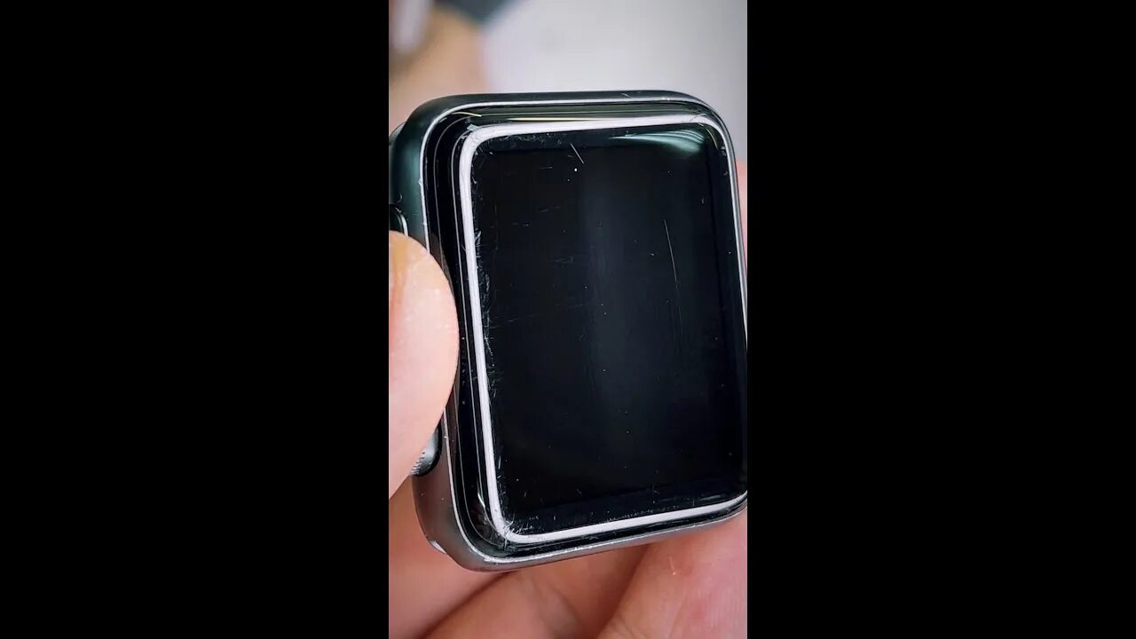 Царапины на Apple watch. Царапины на стекле Эппл вотч. Полировка стекла Apple watch. Полировка Эппл вотч от царапин. Отполировать стекло часов от царапин