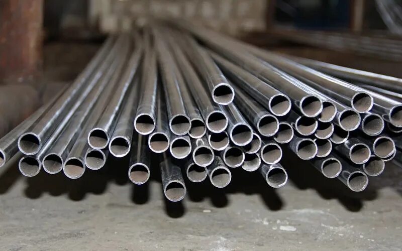 Труба стальная водогазопроводная размеры таблица. Труба оцинкованная 20х2,8. Труба длиной 2. Труба 200 мм металл. Труба длиной 2.