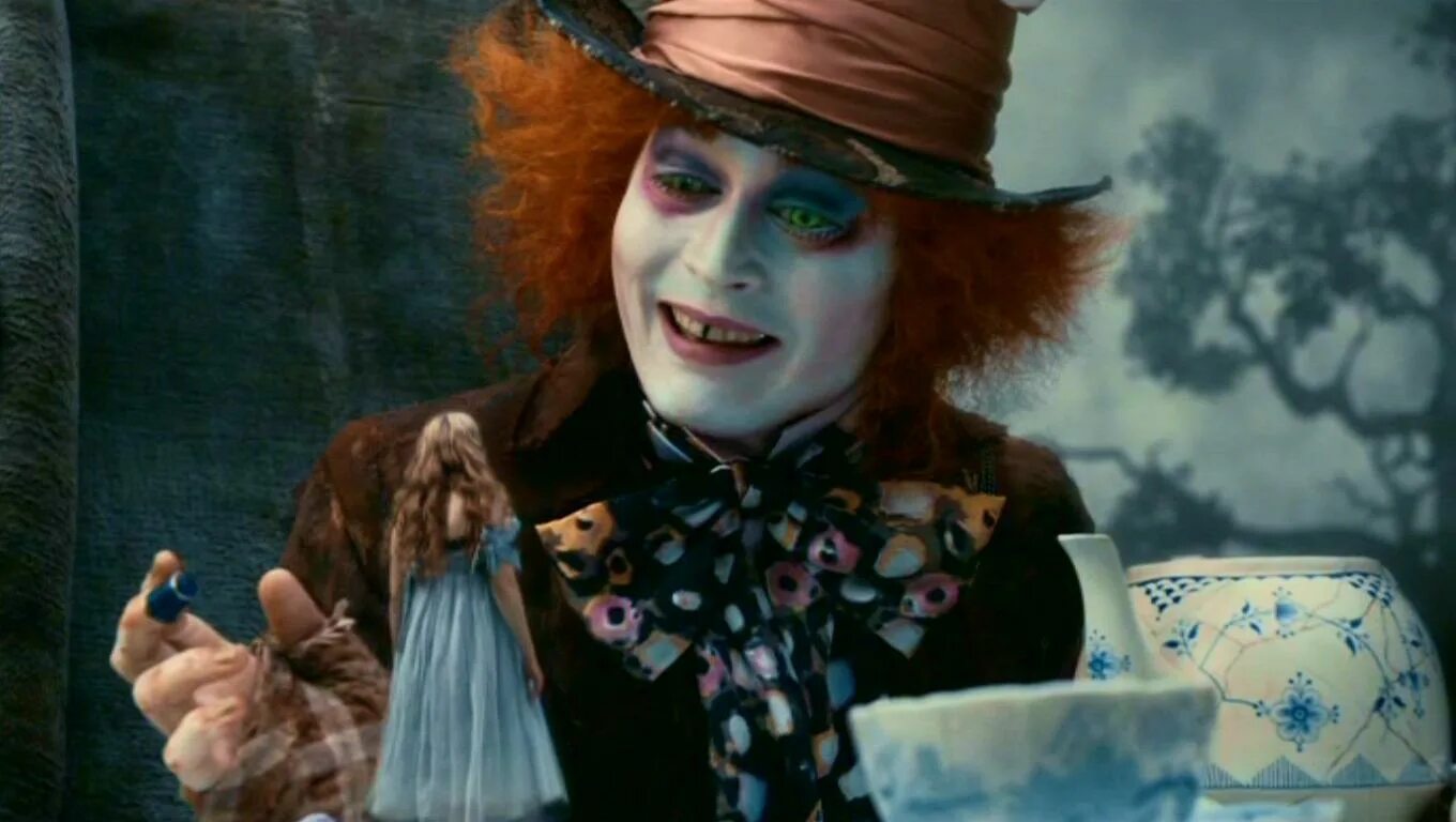 Шляпник из алисы в стране чудес. Безумная в стране чудес. Безумная в стране чудес. Алиса в стране чудес шляпник арт. Алиса в стране чудес тим бертон чаепитие.