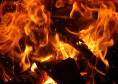 Горячее пламенное далекое жаркое знойное