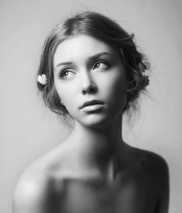 Белый портрет. Екатерина Ермакова фотопортреты. Фотопортрет. Студийный портрет. Современный фотопортрет.