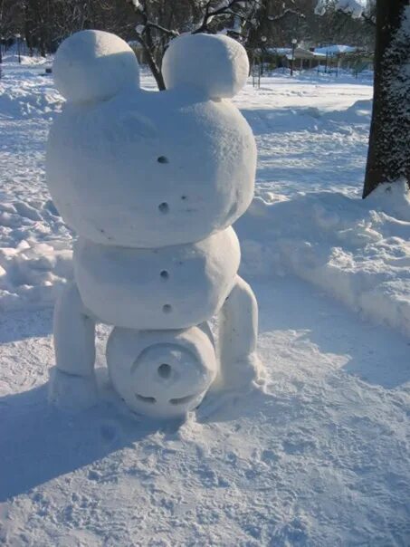 Снежные фигуры. Несложные фигуры из снега. Оригинальный Снеговик. Оригинальные фигуры из снега.