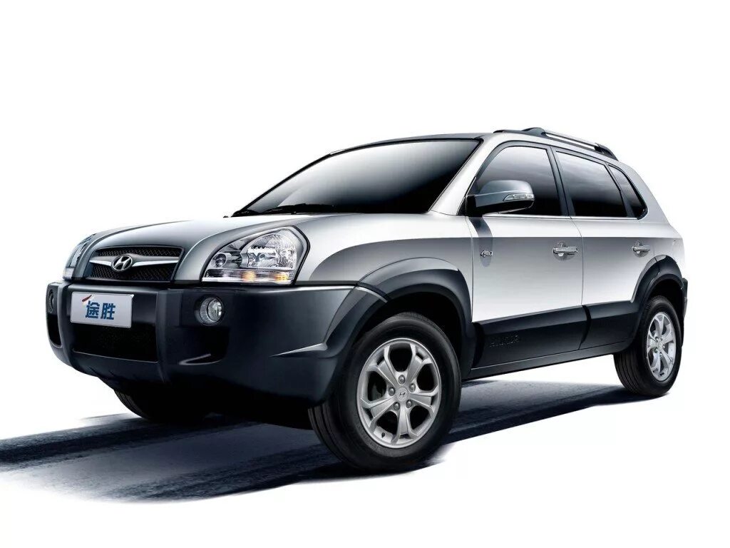 Туксон первое поколение. Hyundai Tucson 1 поколение. Hyundai Tucson 2004-2010. Hyundai Tucson 1 2004-2009. Hyundai Tucson 2004.