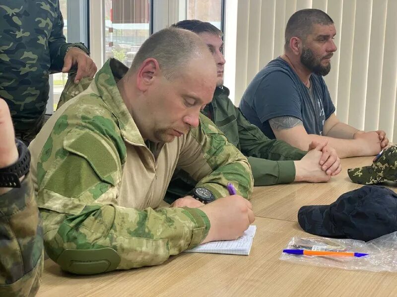 Институт спецназа в гудермесе. Университет спецназа добровольцы. Университет спецназа добровольцы. Университет спецназа добровольцы. Спецназ гру в чечне.