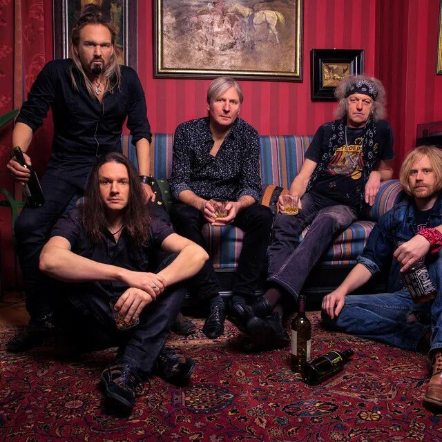 Ма дон-сок криминальный город 2. Pena песни. Mas 2017. The melodic blue. Lavaman.