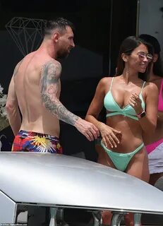 Lionel Messi and his wife Antonela Roccuzzo put on a