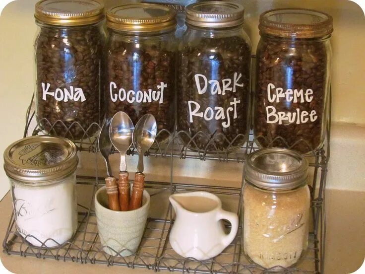 Кофе банки. Кофейный уголок Coffee Station. Кофейные банки на даче. Прозрачная баночка с кофе. Is there coffee in the jar