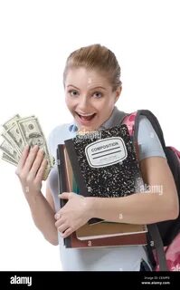 Студентка зарабатывает