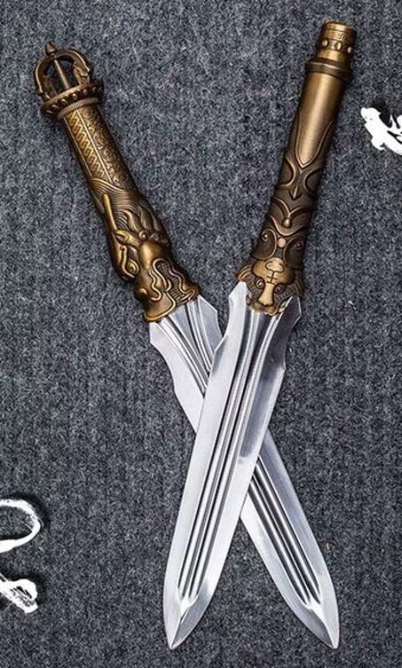 Кинжал трирона. Исламская книга острый меч. Аудиокнига острый клинок. Сабля острая. Кинжал трирона.