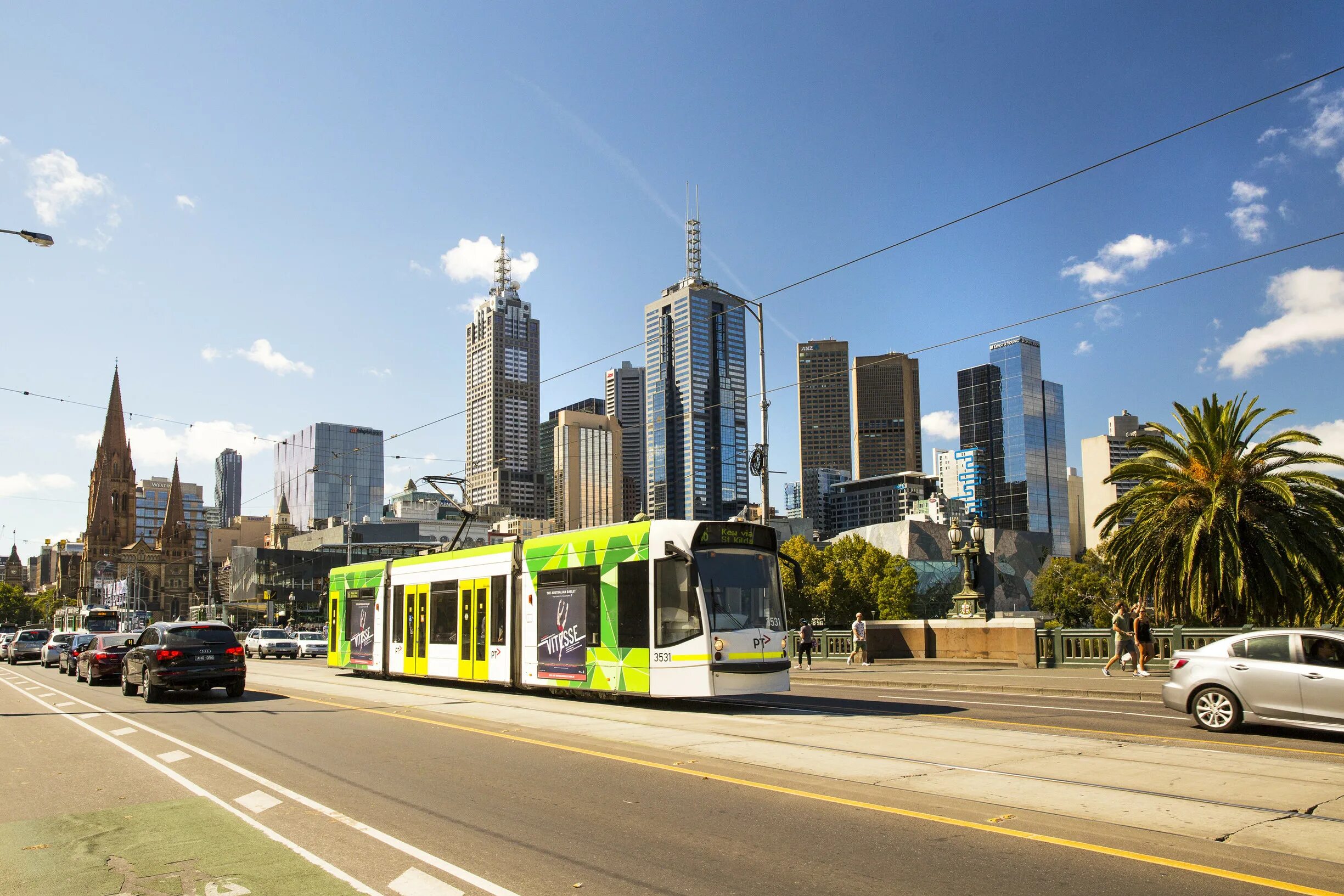 Разница между москвой и мельбурном. Мельбурн австралия. Достопримечательности мельбурна презентация. Города миллионники австралии. Набережные ярры в мельбурне.