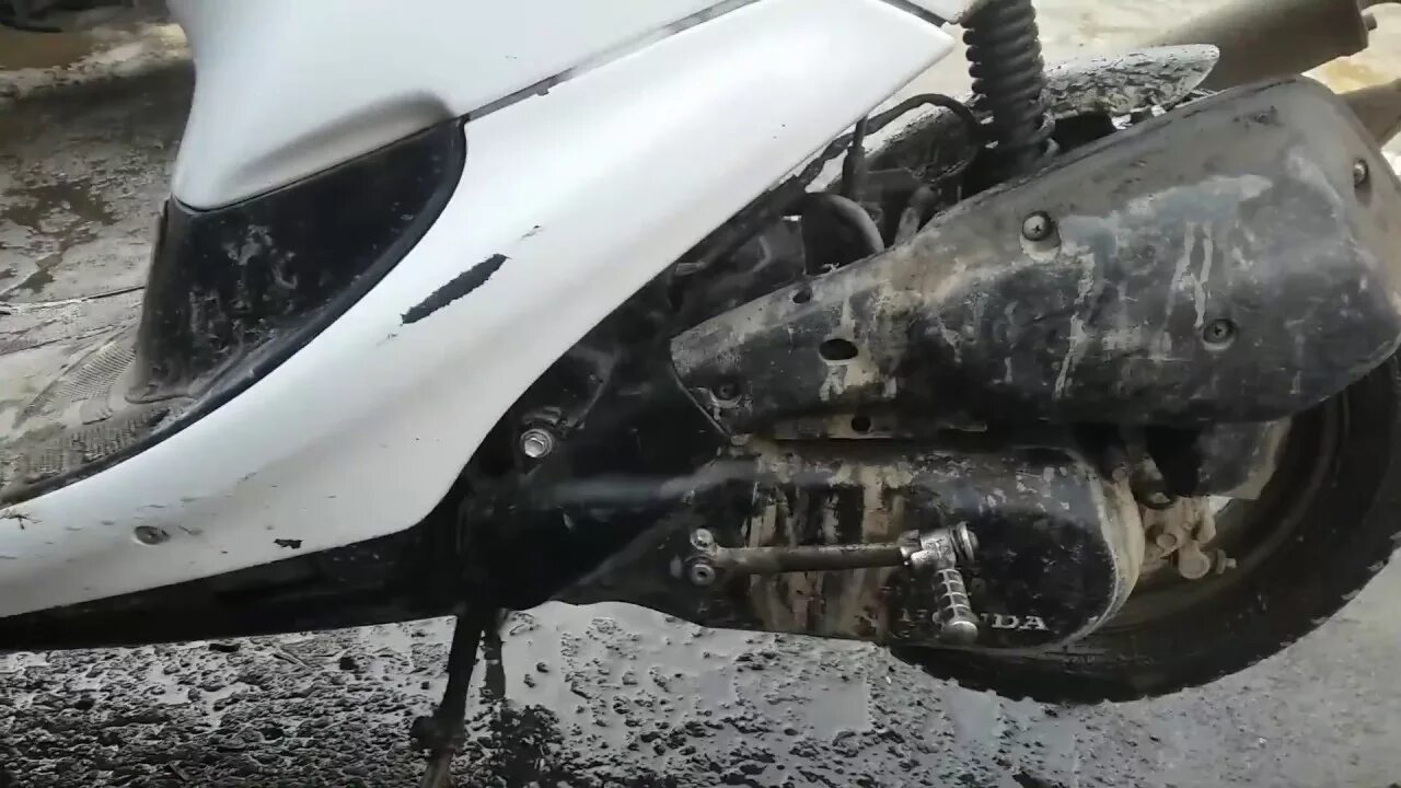 Honda dio cesta не заводится. Хонда 34 не заводится. Хонда 34 не заводится. Хонда дио 34 водяное охлаждение. Хонда дио 27 не заводится причины.