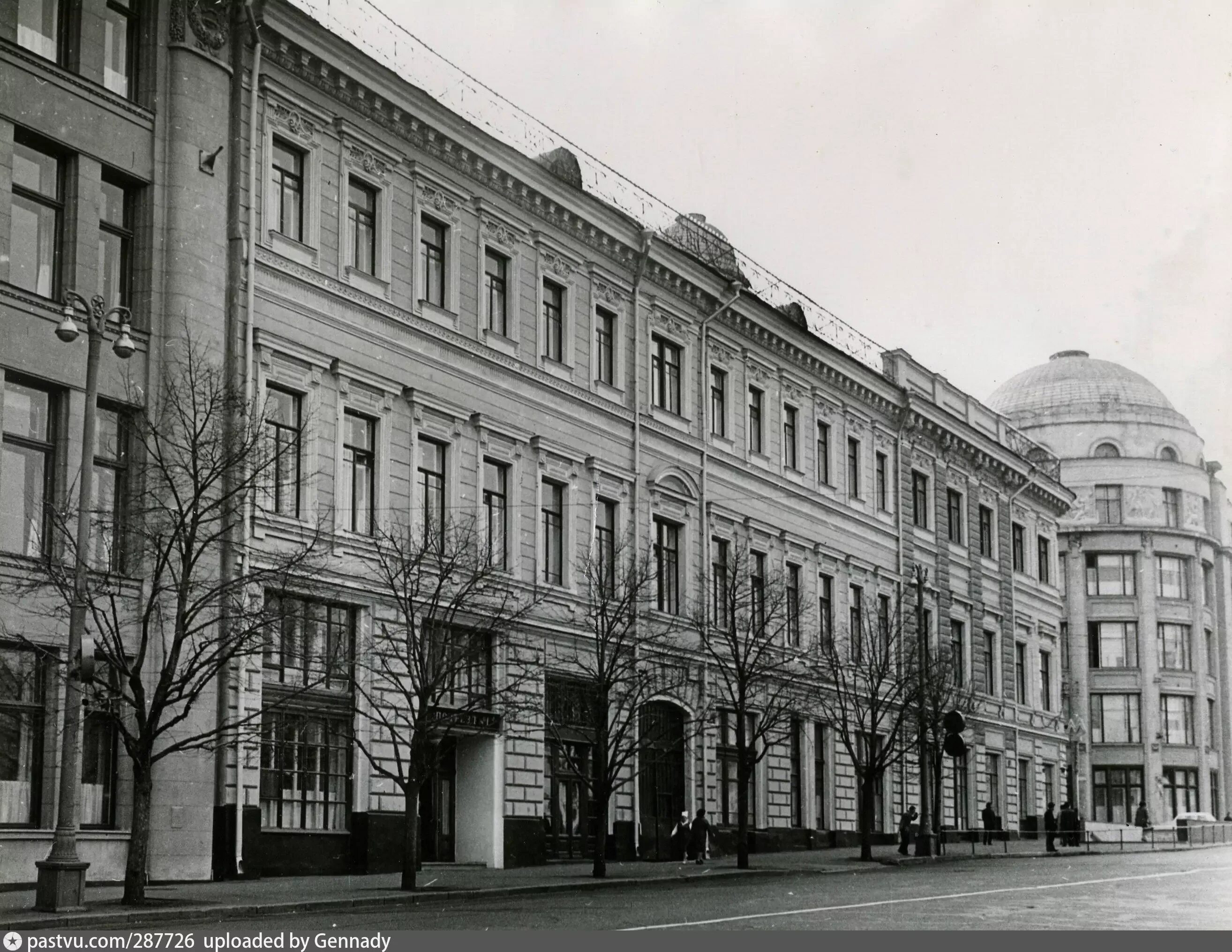 Старая площадь индекс. Здание ЦК КПСС на старой площади. Торговый дом Арманд Старая площадь. Боярский двор Москва Старая площадь. Старая площадь 4 дом Титова.