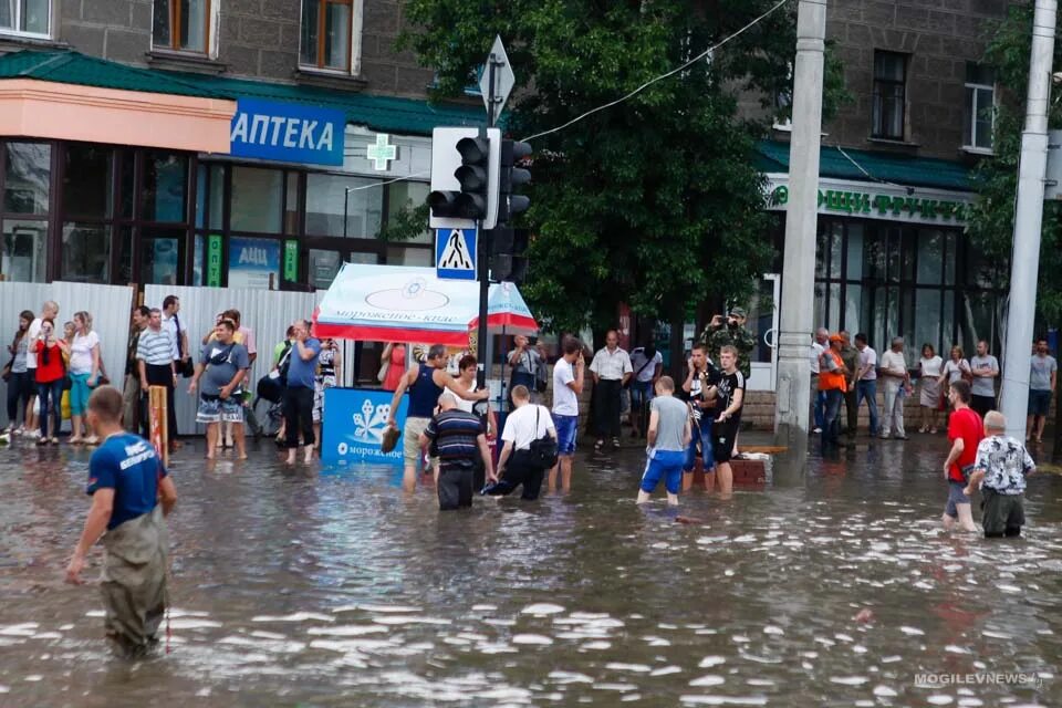 Могилев залило. Могилев вчера. Могилев сейчас. Могилев дождь сегодня. Погода в могилеве сегодня по часам