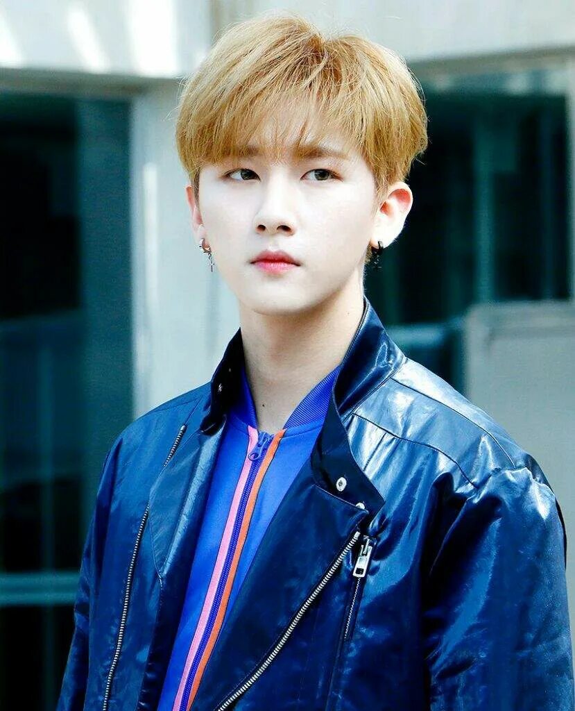 Монста х чангюн. Им чангюн monsta x. M monsta x. Ай эм интернет. Ай эм интернет.