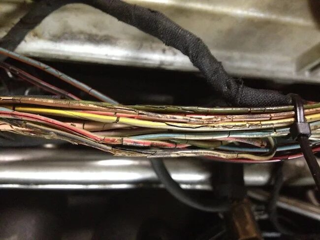 подкапотная коса abs mercedes w221. 8 w 124. проводка 124. подкапотная коса мерседес е 124. проводка m104 питающая.