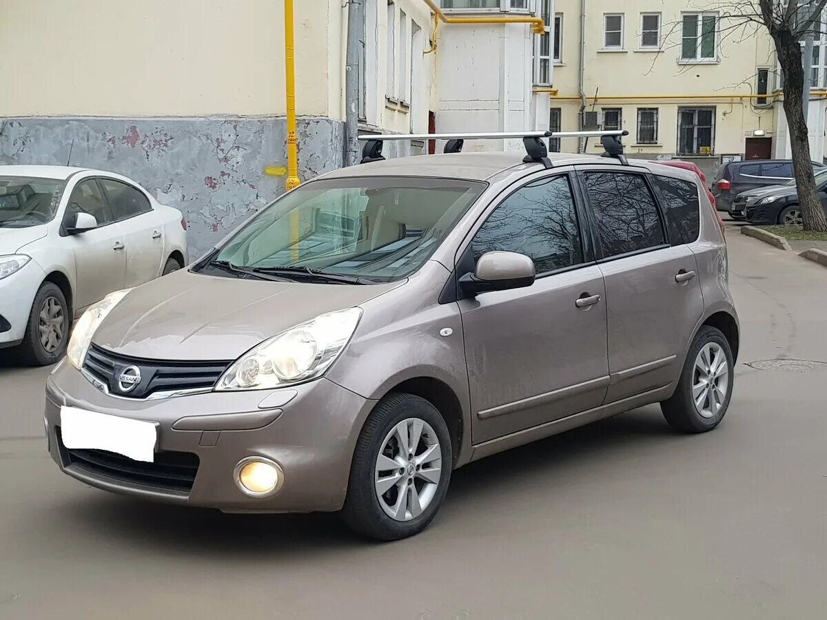Альмера g15 серая. Ниссан альмера 2013 бежевый. Ни сан альмера бежевый. Nissan tiida i рестайлинг 2013. Ниссан альмера g15 бежевый.